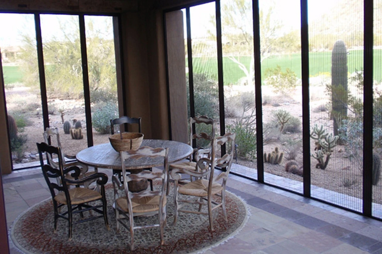 Sheer Classic 6-Panel Retractable Screen 2 Sheer Classic 6-Panel Retractable Screen - Image 2